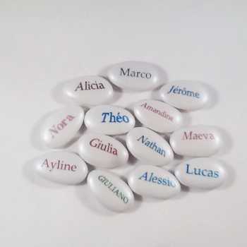 https://www.marjole.com/1330-thickbox_atch/dragées-imprimées-avec-prénoms.jpg